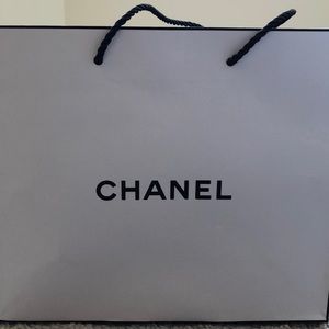 Meet your Posher, Nat